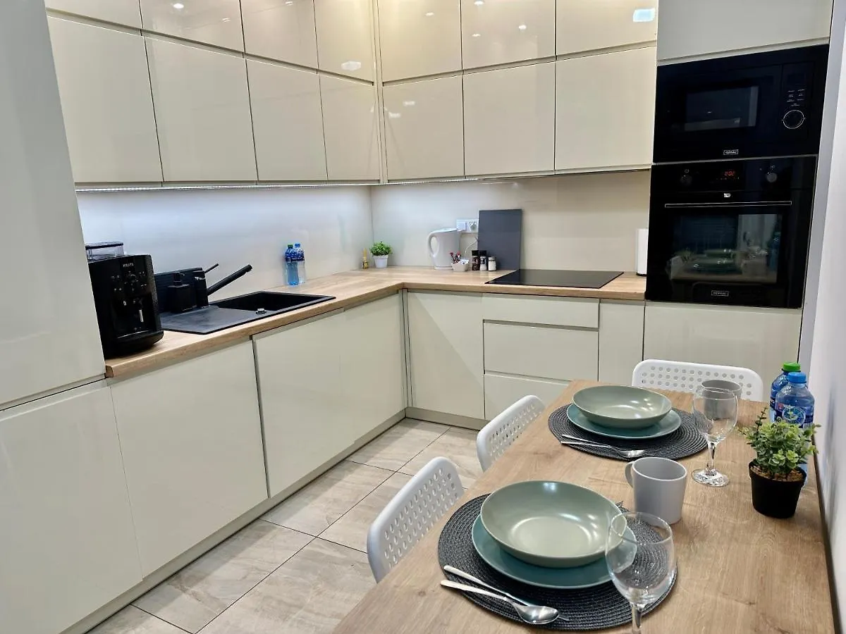 2-Bedroom Apartament Warszawa Praga