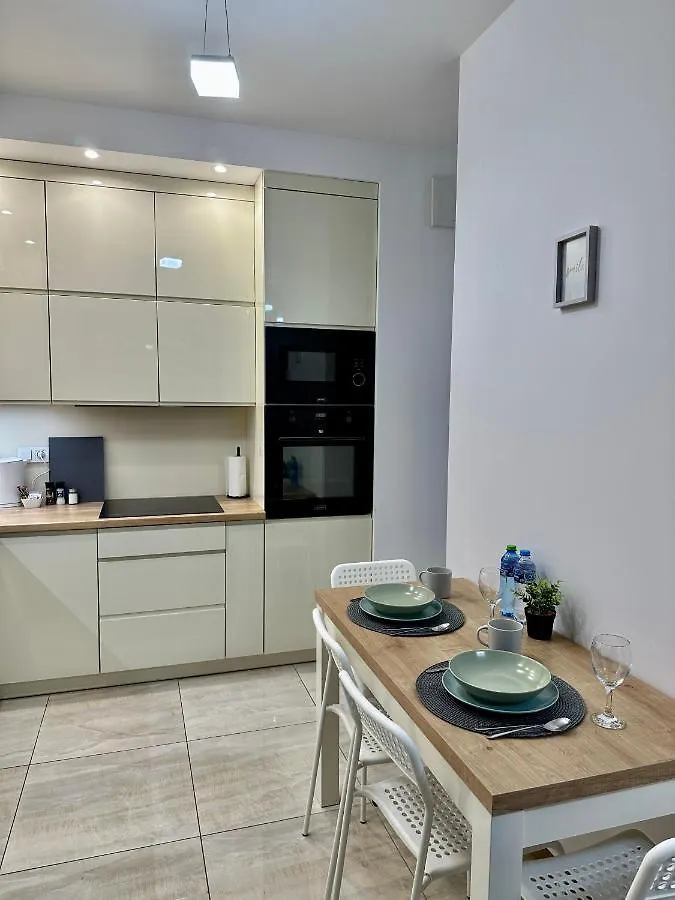 2-Bedroom Apartament Warszawa Praga